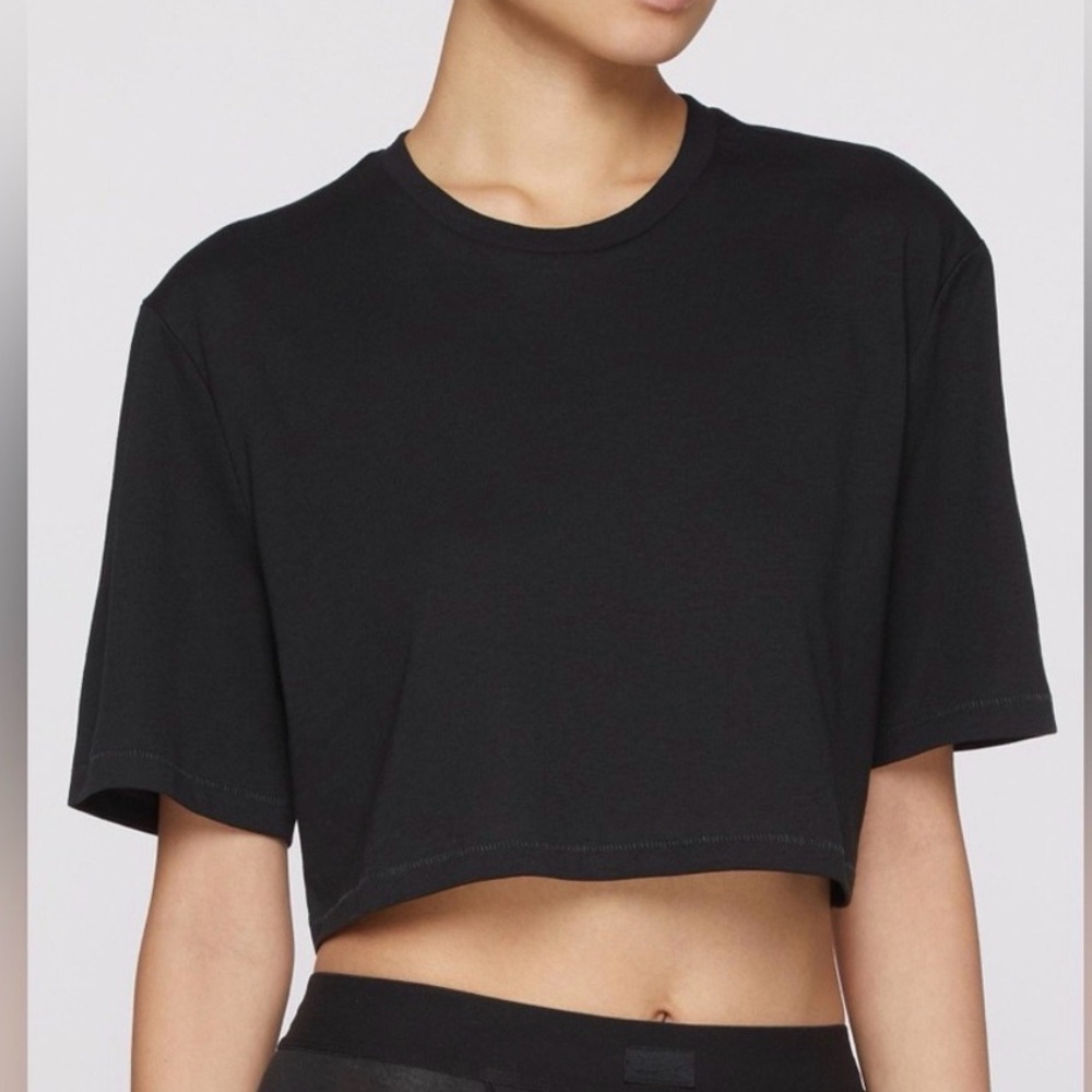 SKIMS Relaxed Oversized Cropped Tee Onyx Black Small NWT Sold Out Cotton Tee